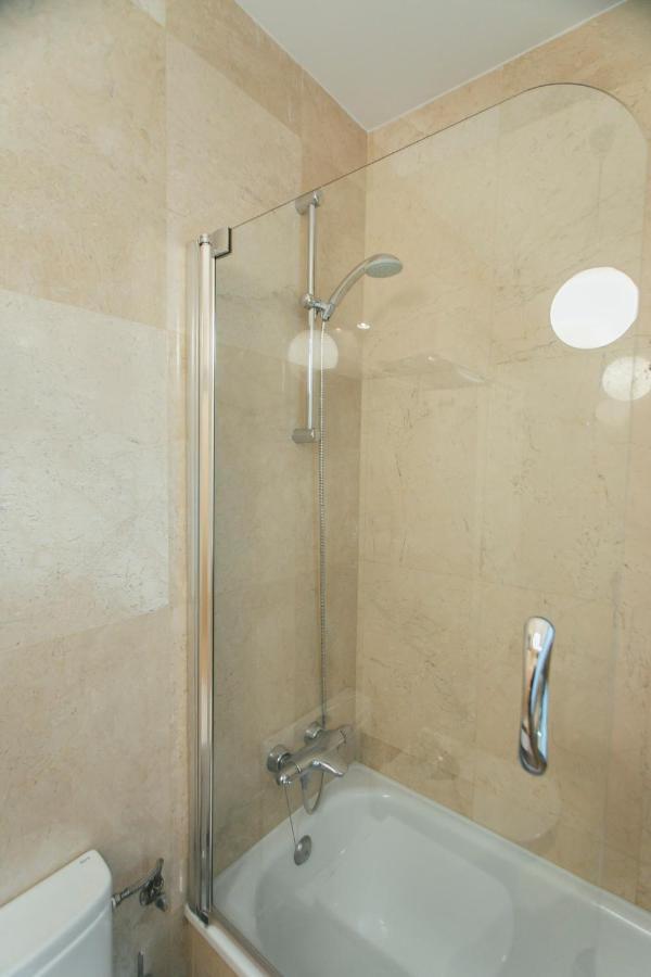 Comfortable Duplex- 1Bd 2Bth- Dean Miranda Севилья Экстерьер фото